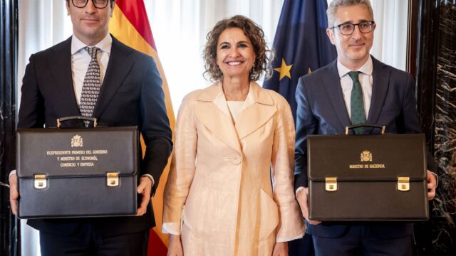 El Confidencial: Un laberinto fiscal de dos mil páginas